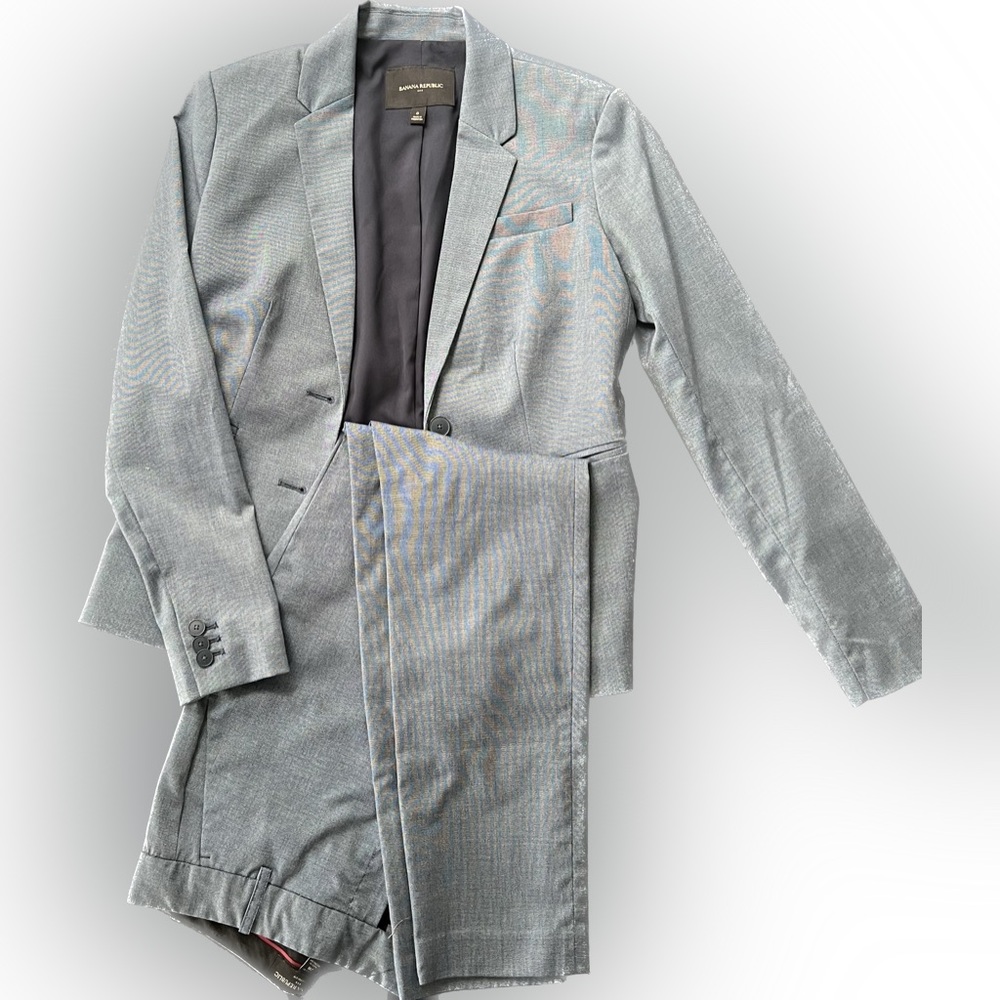 Banana Republic Blue/Grey suit set jacket size 0, pants size 2